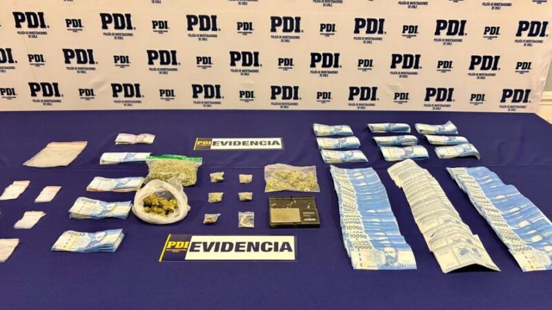 PDI Punta Arenas detiene a un sujeto por microtráfico: En su domicilio mantenía Cannabis, Hongos Psilocybe y más de $6 millones en efectivo