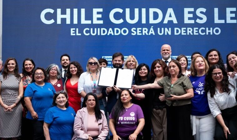 Presidente Boric por promulgación de la Ley de Cuidados: «Es un paso importante, un cambio cultural en donde toda la sociedad tiene que asumir que los cuidados son una corresponsabilidad»
