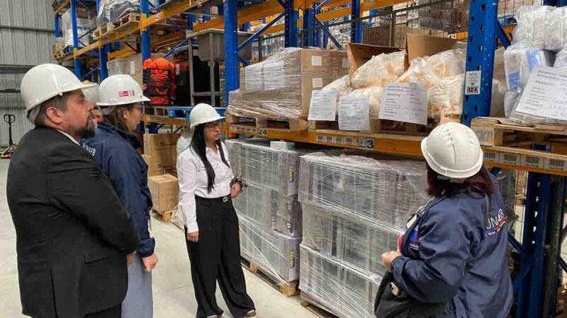 Seremi de Educación y Junaeb supervisaron las bodegas de los Programas de Alimentación Escolar y de Párvulos antes del inicio de clases