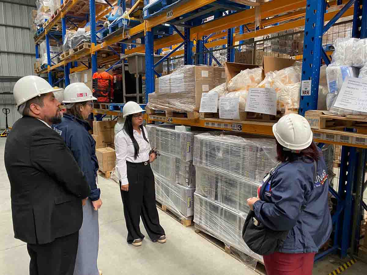 Seremi de Educación y Junaeb supervisaron las bodegas de los Programas de Alimentación Escolar y de Párvulos antes del inicio de clases