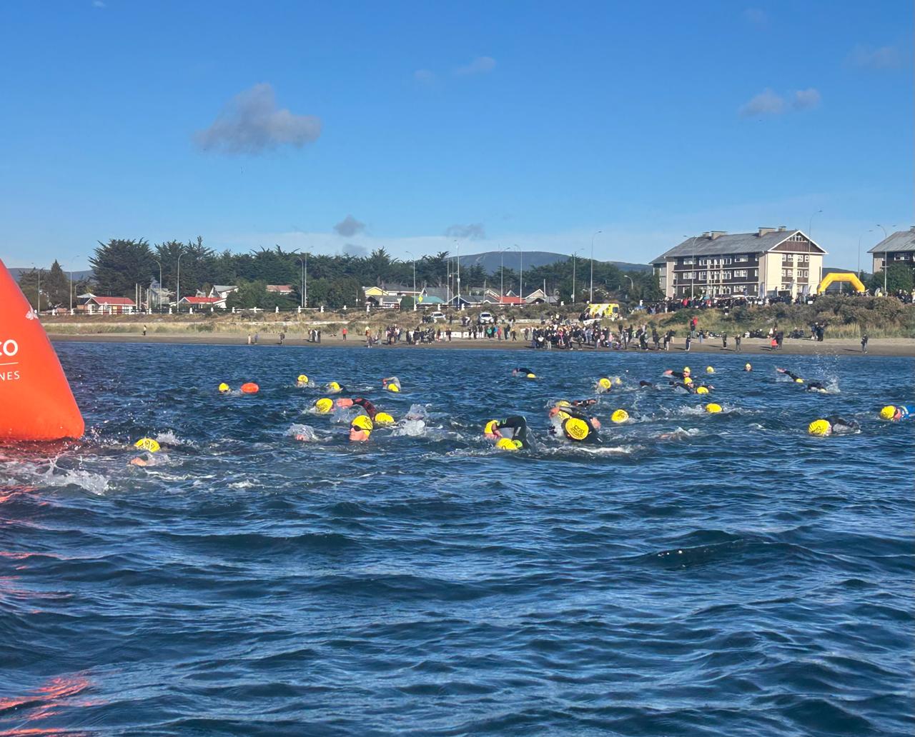 Más de 150 deportistas dieron vida al Primer Triatlón del Estrecho en Punta Arenas
