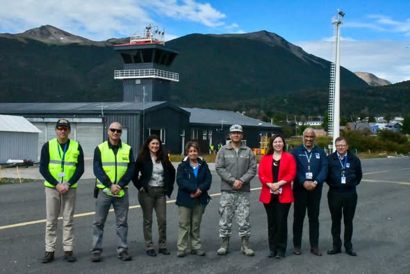 Ministra de Obras Públicas visitó Puerto Williams e inspeccionó Aeródromo Guardiamarina Zañartu