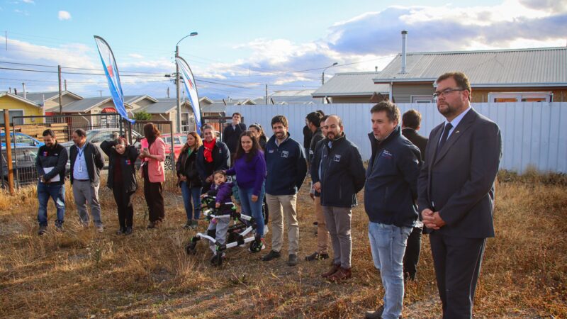 Se realizó la colocación de la primera piedra del primer Centro Comunitario de Cuidados de Puerto Natales