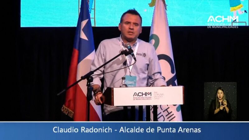 Alcalde Claudio Radonich expone experiencia de Punta Arenas en debate nacional sobre educación pública