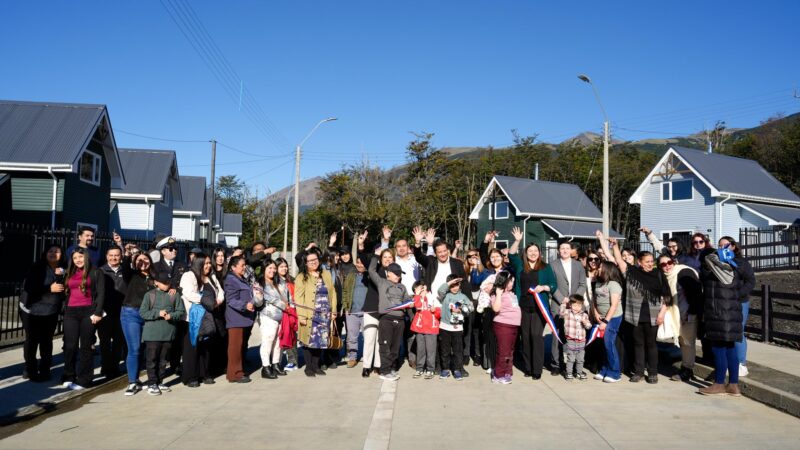 45 familias de Puerto Williams reciben sus esperadas viviendas en la nueva Villa Altos de Cabo de Hornos
