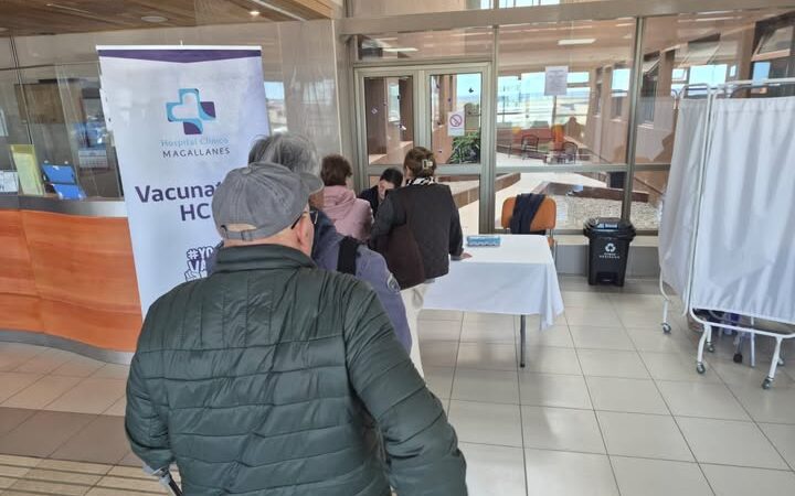 Hospital Clínico Magallanes refuerza la protección de la comunidad con su Vacunatorio CAE Adulto