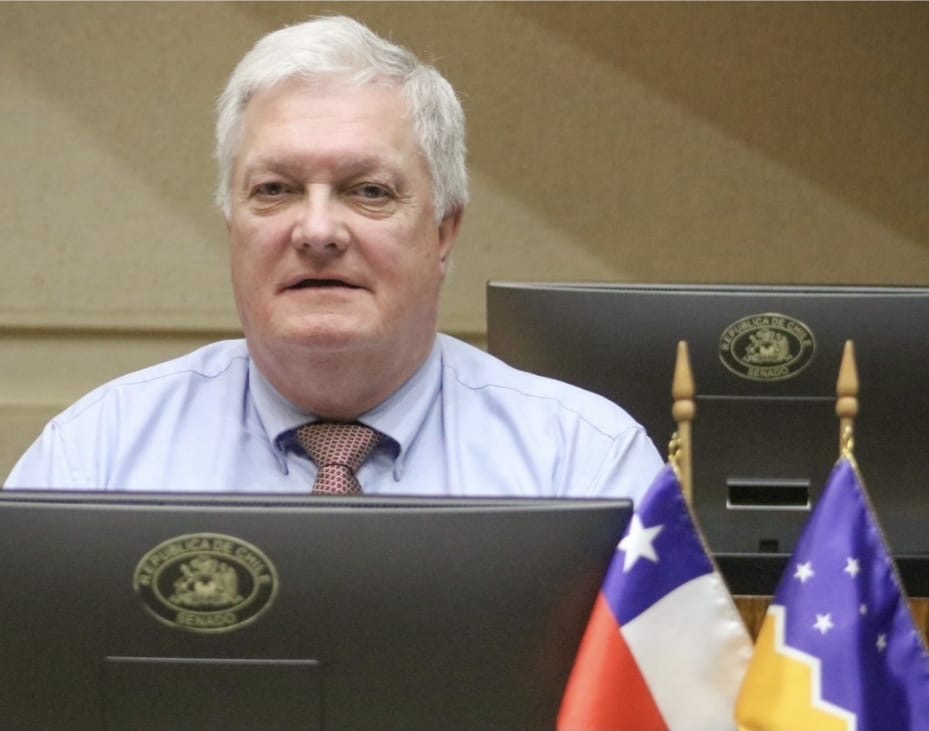 Senador Kusanovic por retiro de farmacia La Estrella del Hospital Clínico de Magallanes: “la medida no es definitiva, están buscando otras opciones para mejorar las dependencias administrativas del hospital sin tener que recurrir al cierre de la farmacia”