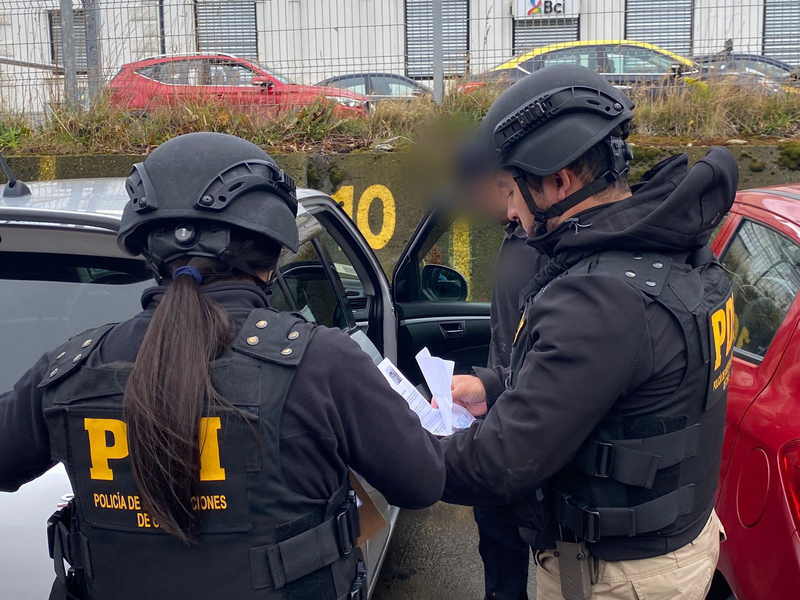 PDI realiza fiscalización de extranjeros en Puerto Natales y Punta Arenas:10 personas en situación migratoria irregular fueron denunciadas