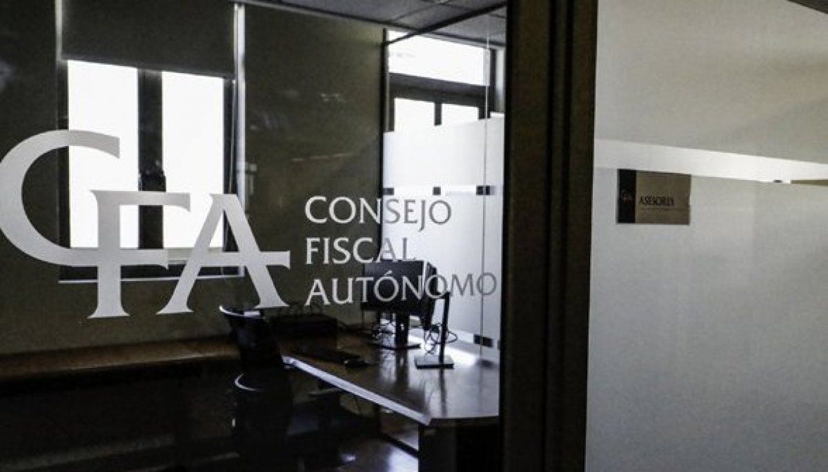 Consejo Fiscal Autónomo analiza proyecciones de las finanzas públicas para 2026