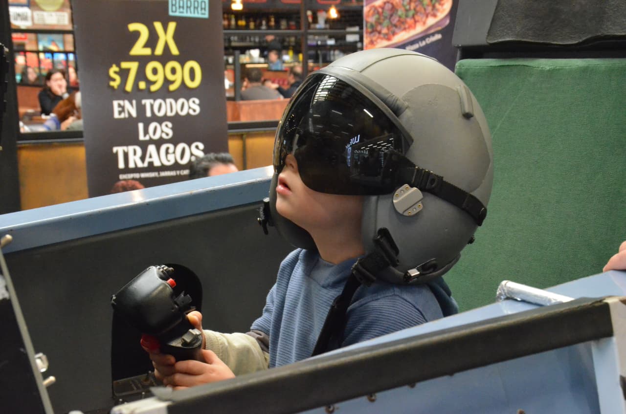 IVª Brigada Aérea inicia exposición estática en Zonaustral por 96° aniversario de la FACH