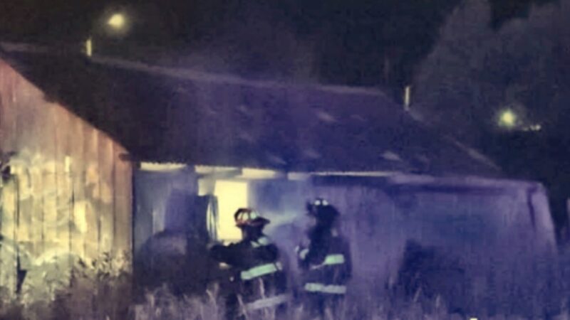 Mujer resulta lesionada tras incendio en bodega en Punta Arenas