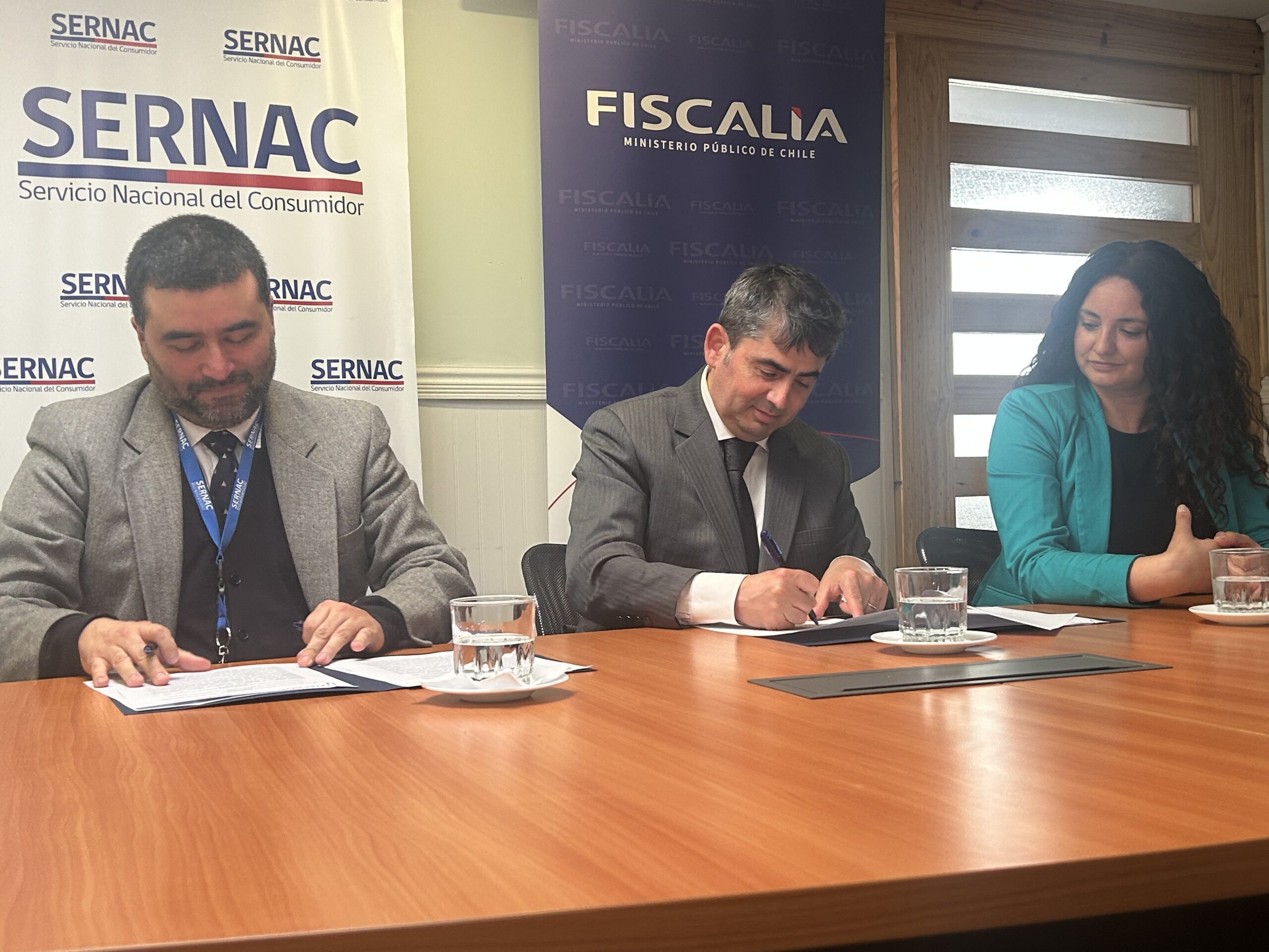 SERNAC y Fiscalía coordinan plan para enfrentar fraudes con tarjetas en Magallanes