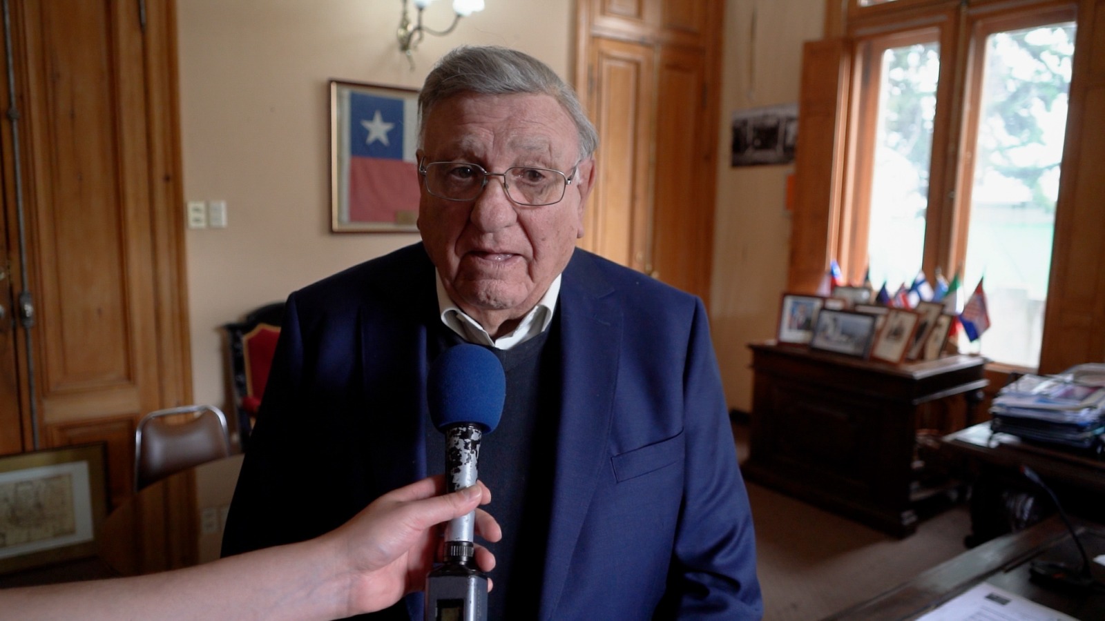 Alcalde de Punta Arenas se reunió con dueño de Farmacia La Estrella por eventual salida de sucursal del Hospital Clínico