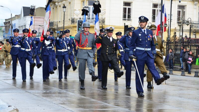 IVª Brigada Aérea conmemoró el 96° aniversario de la Fuerza Aérea de Chile con desfile terrestre y aéreo en Punta Arenas