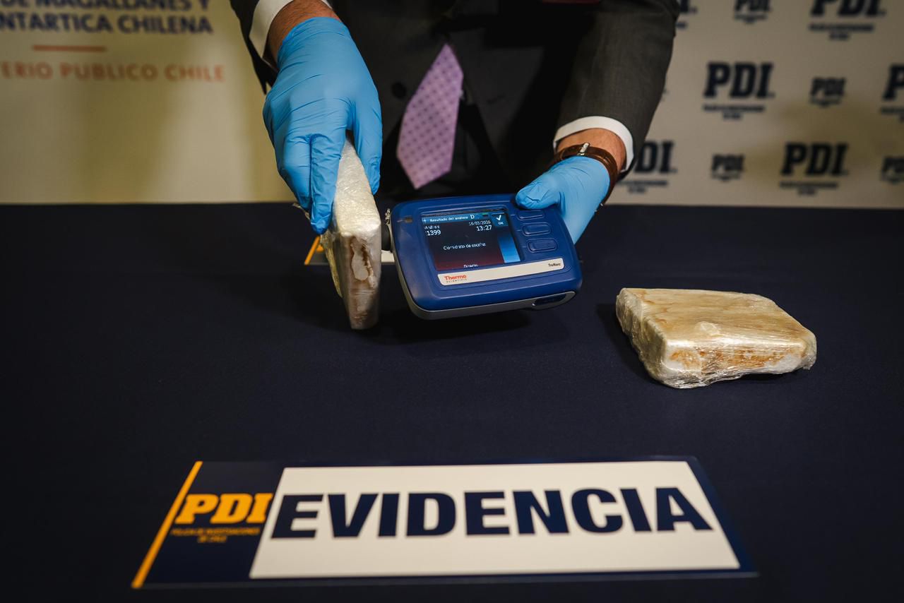 PDI incauta más de un kilo de cocaína en Puerto Natales y detiene a ciudadano colombiano por tráfico de drogas