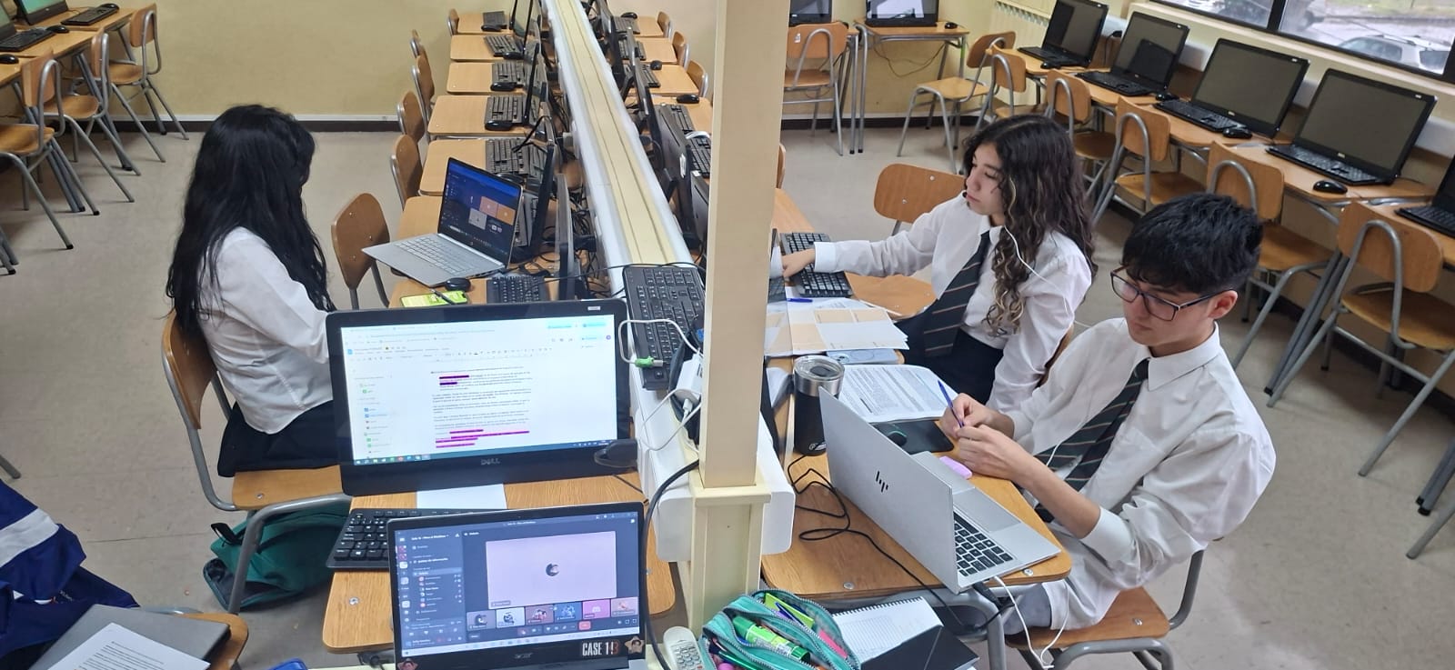 Tres equipos magallánicos en Torneo Nacional de Debate Escolar
