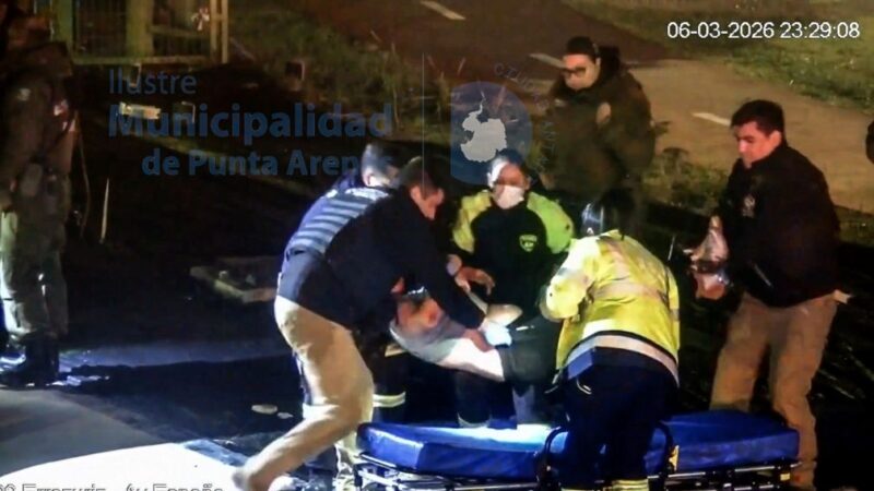 Televigilancia municipal detecta violenta riña en el centro de Punta Arenas | Dos personas resultaron con lesiones tras enfrentamiento captado por cámaras