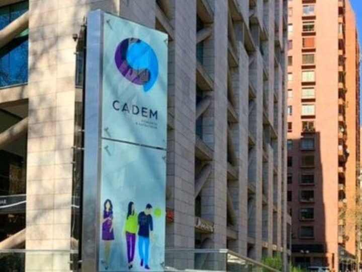 12% aprueba y 77% desaprueba la gestión del ministro de Justicia y 64% está en desacuerdo con la decisión del Presidente Kast de mantenerlo en el cargo, según encuesta CADEM.