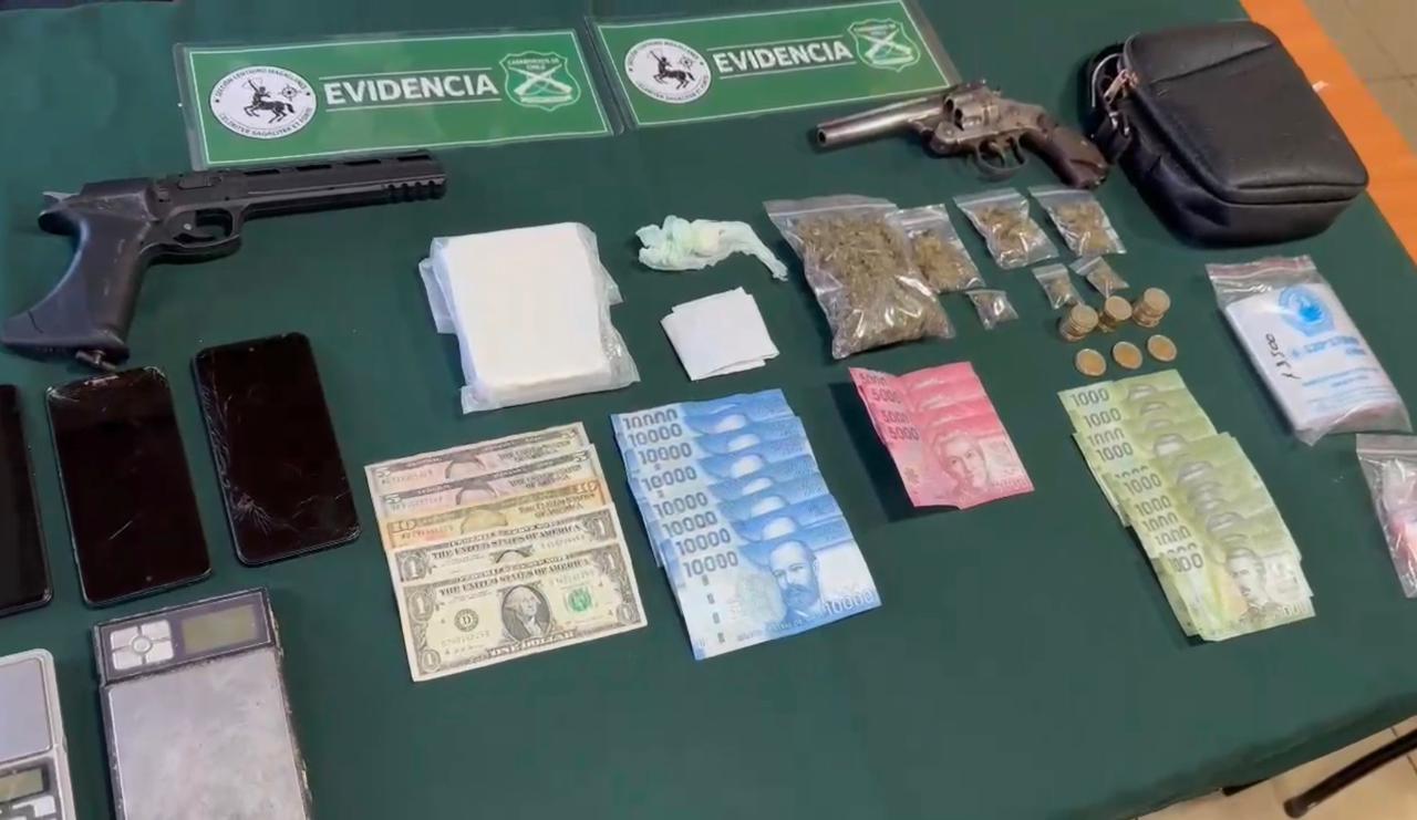 Padre e hijo serán formalizados hoy por tráfico de drogas tras persecución policial en Punta Arenas