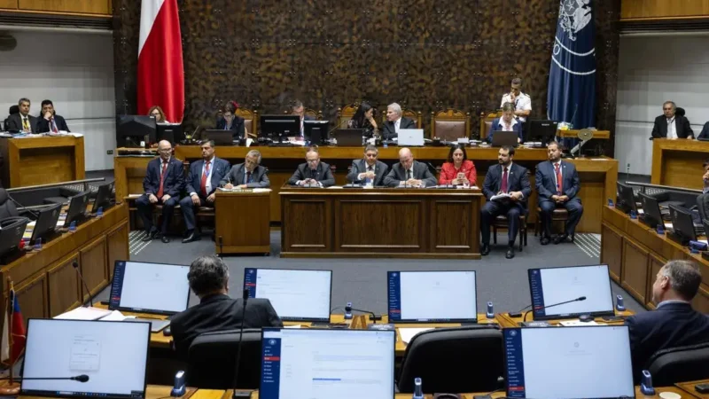 Senado despacha a ley medidas para contener el alza del kerosene