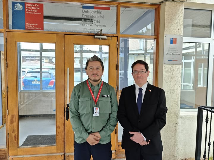 Delegado Provincial y Jefe de la Oficina SERNATUR se reúnen para analizar situación del turismo en Ultima Esperanza