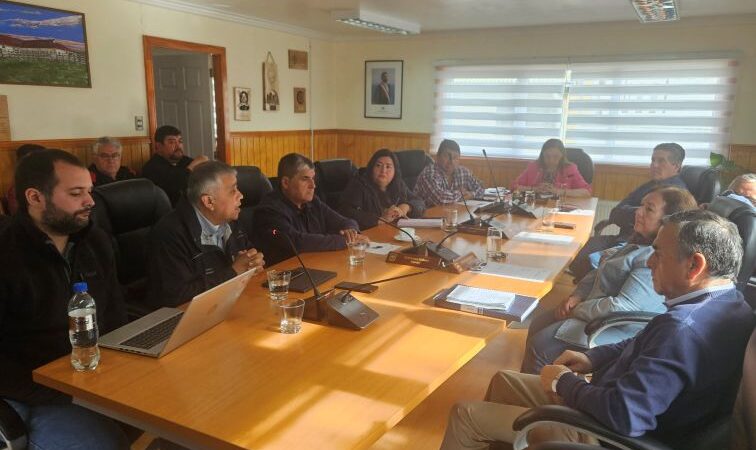 Concejo Municipal de Torres del Paine conoció avance de obras públicas
