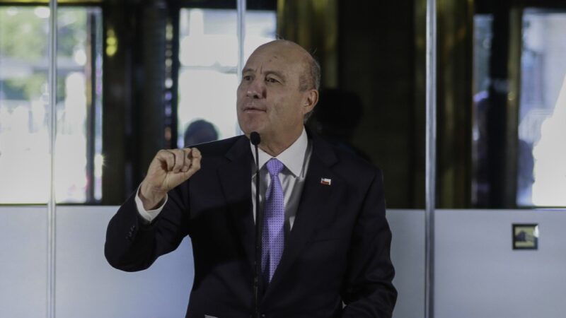 Ministro de Hacienda Jorge Quiroz, resalta eliminación de cobro por transferencias desde CuentaRUT de BancoEstado que beneficiará a millones de personas