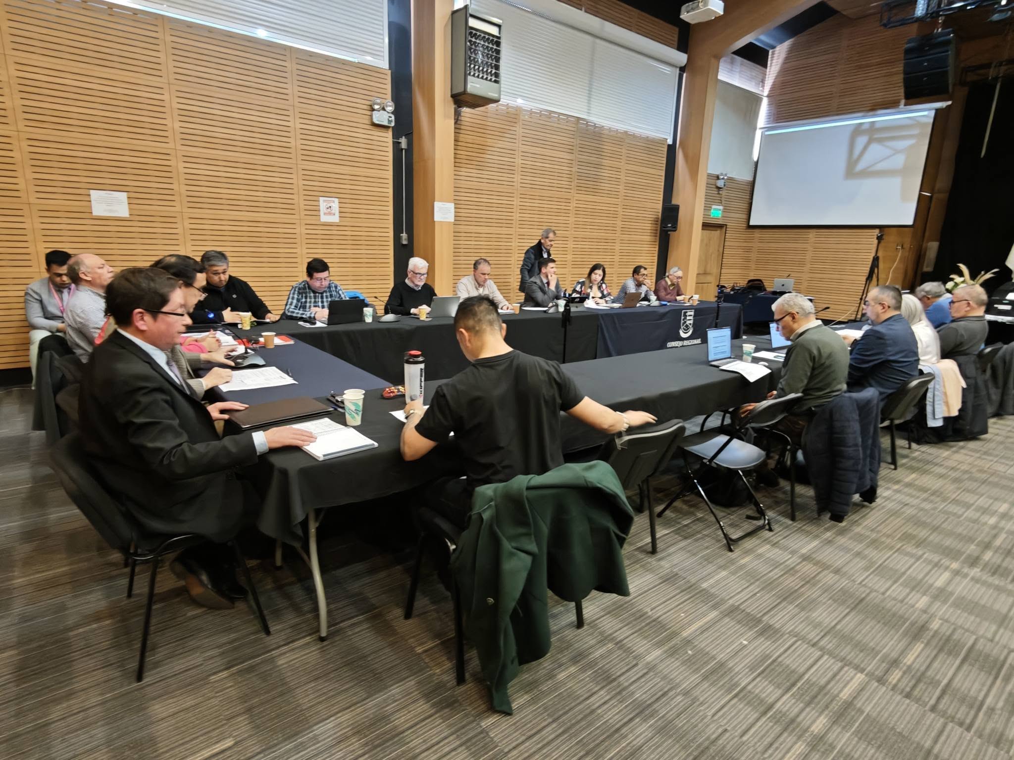 Consejo Regional sesionó en Ultima Esperanza