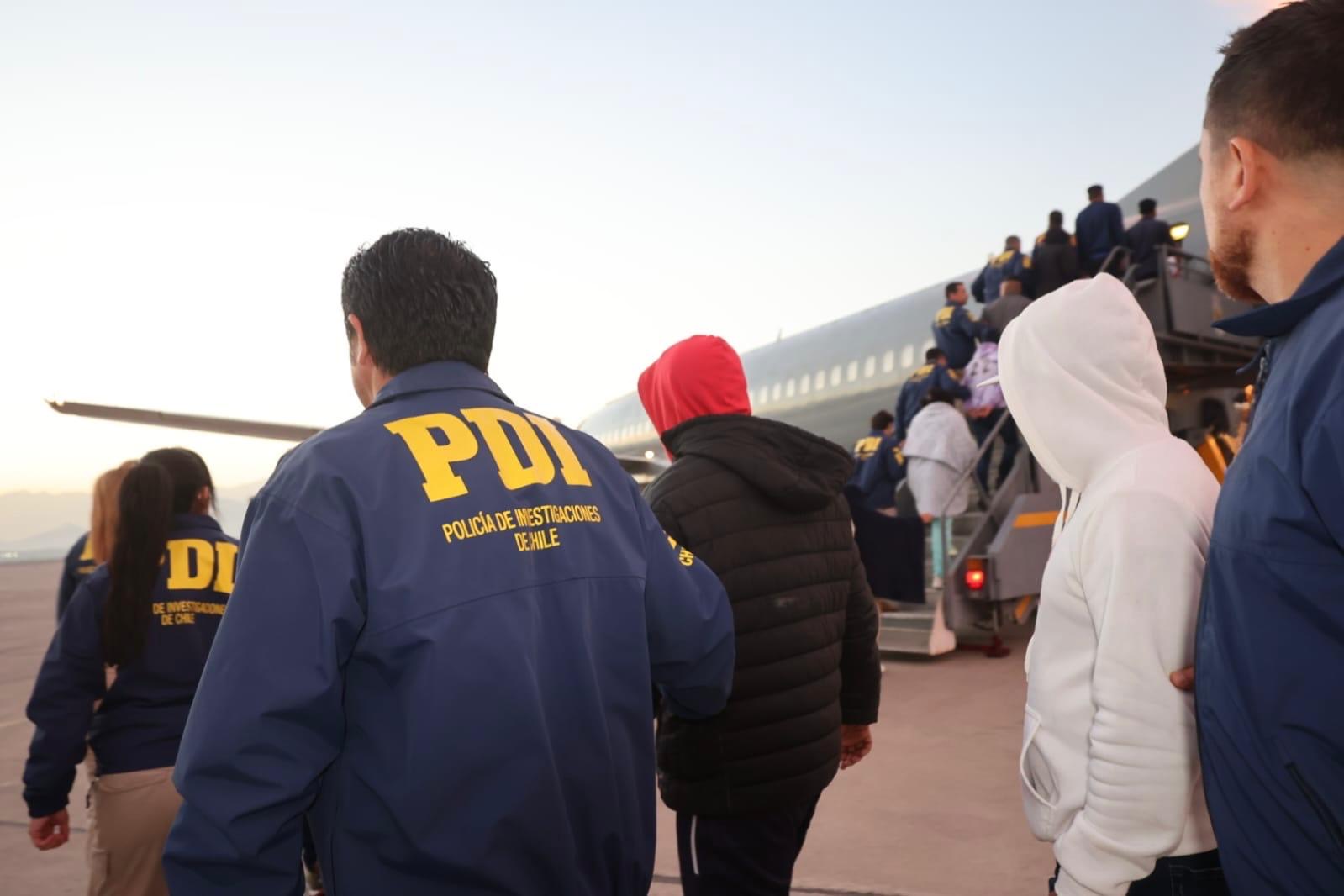 PDI Punta Arenas concreta la expulsión de ciudadano colombiano por residencia irregular en el país