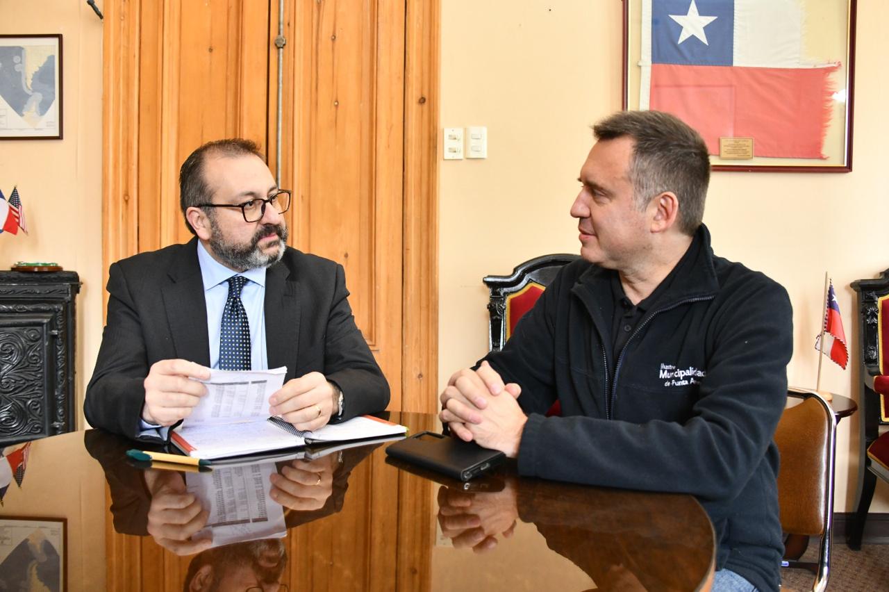Municipalidad de Punta Arenas y SEREMI de Cultura se reúnen para fortalecer acciones