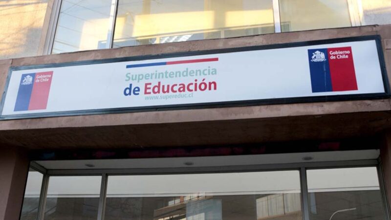Con derogación de tres circulares, Supereduc fortalece la convivencia y reduce la sobrecarga administrativa