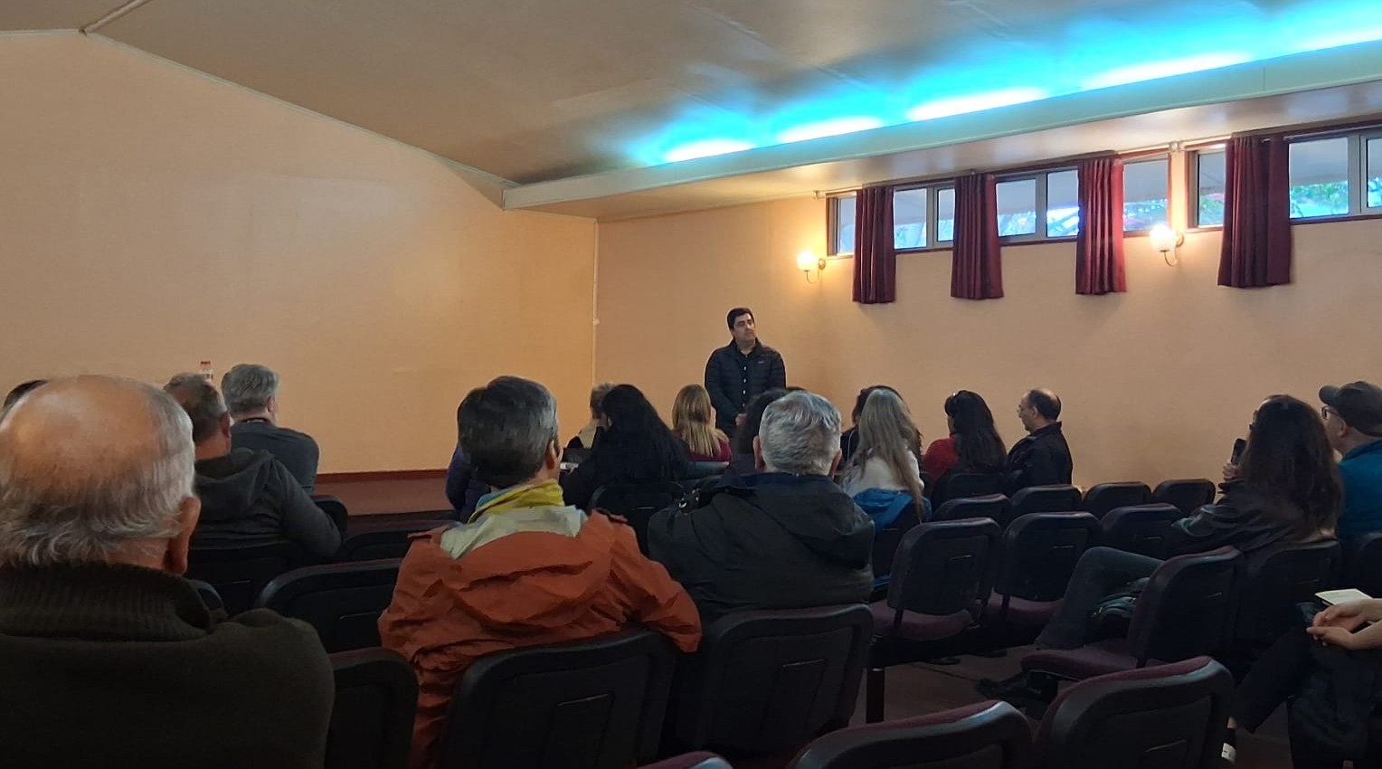 Hacer memoria para seguir caminando: Una tarde necesaria con Rodrigo Cid en Puerto Natales