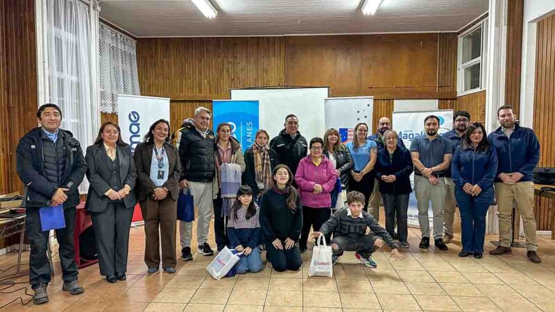 EDELMAG acerca su labor a estudiantes y comunidad de Puerto Natales