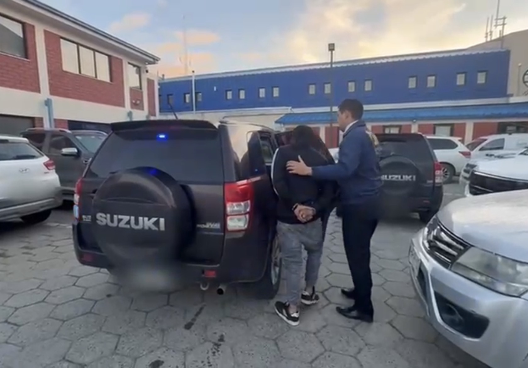 PDI Punta Arenas detuvo a un hombre por los delitos de homicidio frustrado, disparos injustificados y porte ilegal de arma de fuego