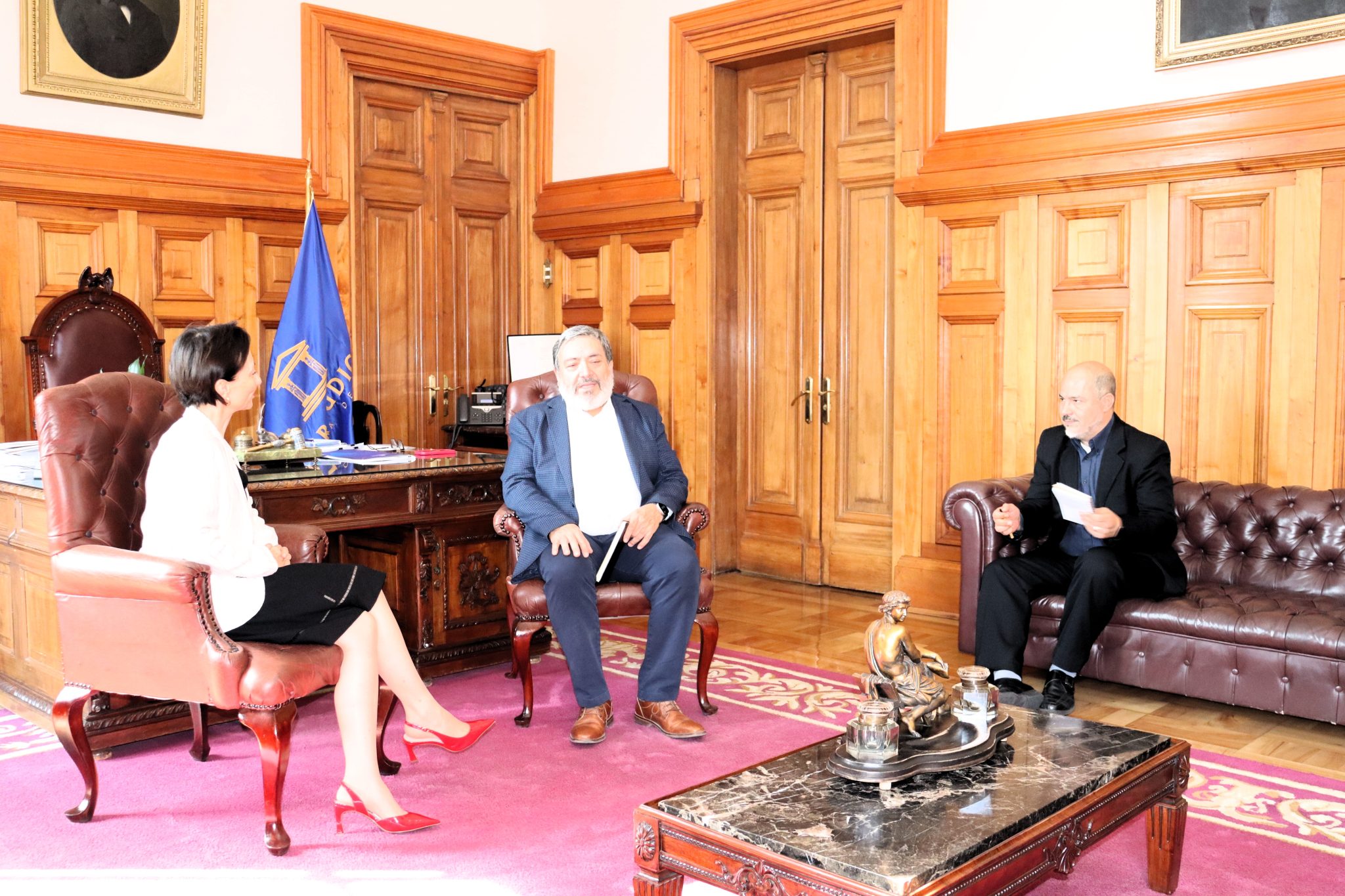 Directiva Nacional de ANEF se reúne con presidenta de la Corte Suprema y plantea inquietudes por criterios en fallos laborales