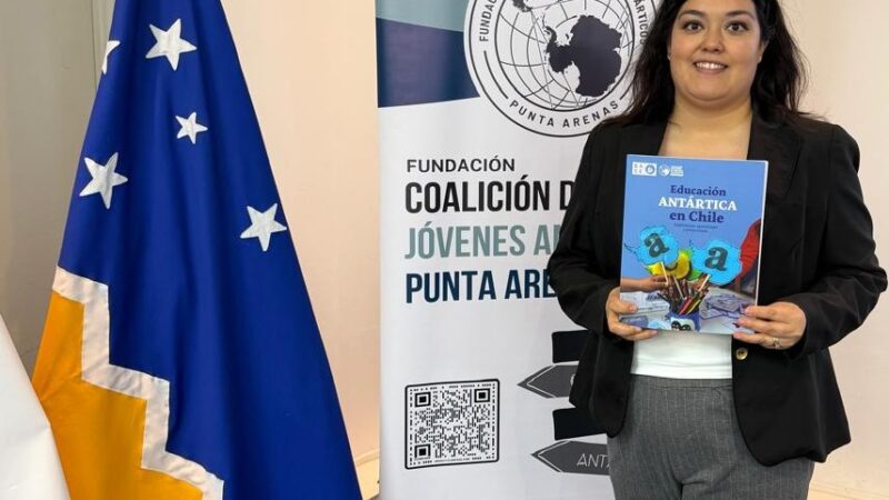 Presentan en Punta Arenas libro que busca acercar la Antártica a las aulas chilenas