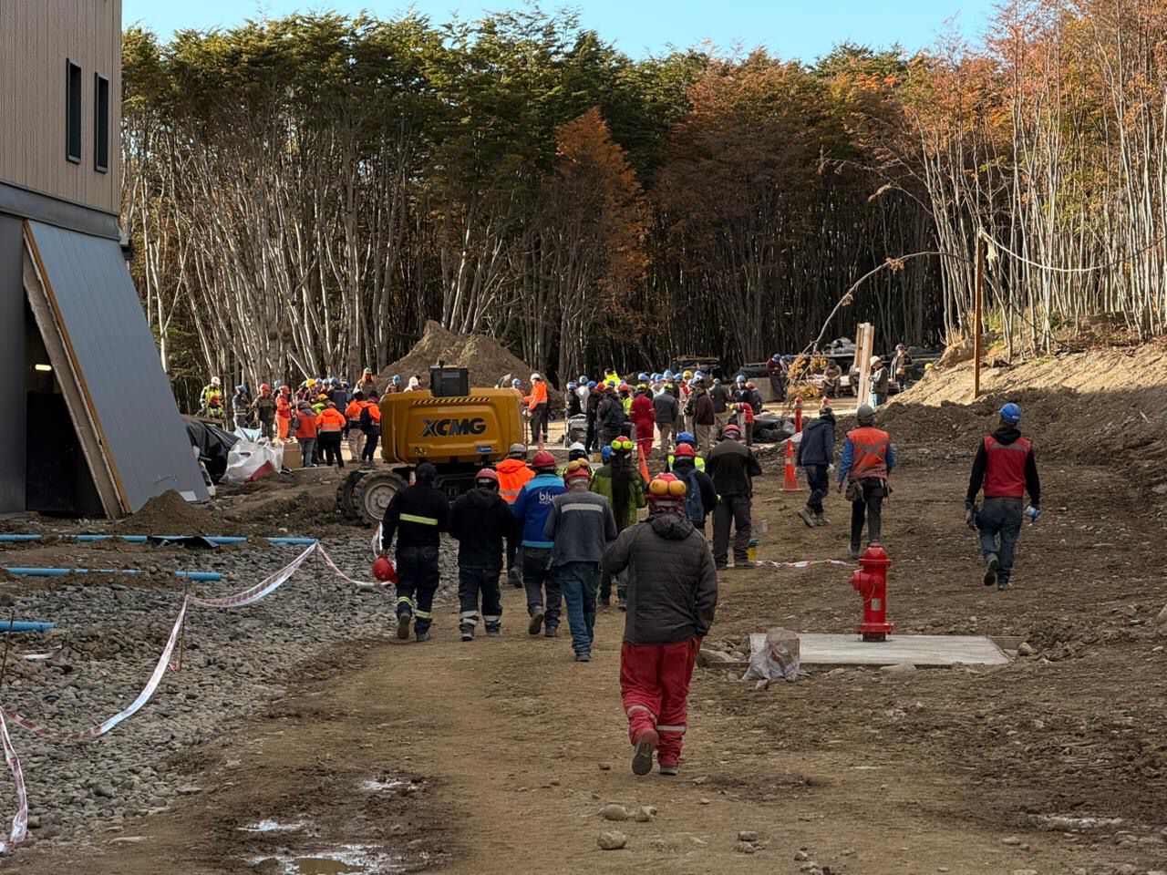 Comunidad de Cabo de Hornos participa activamente en simulacro regional de sismo y tsunami 