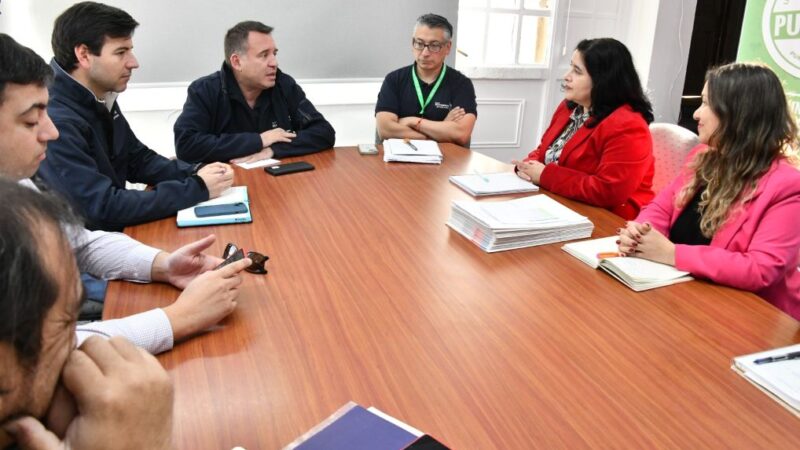 Municipio y Bienes Nacionales coordinan agenda por terrenos y proyectos | Autoridades abordaron regularización, uso de suelo y planificación urbana local