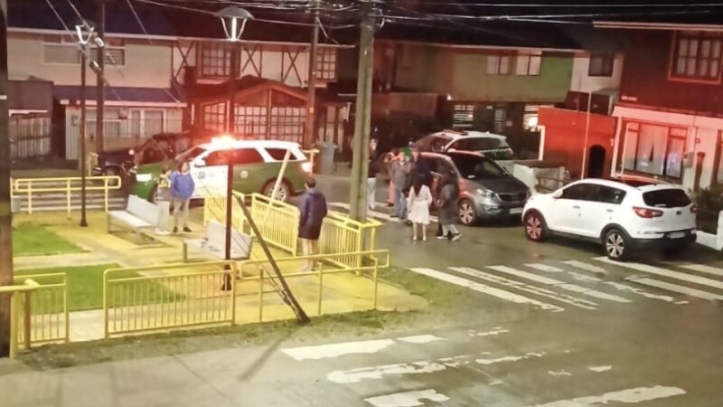 Persecución tras robo de camioneta termina con violento choque en Punta Arenas: autores huyeron y no hay detenidos