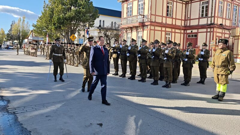 Homenaje a Carabineros rindió el Delegado Provincial de Ultima Esperanza