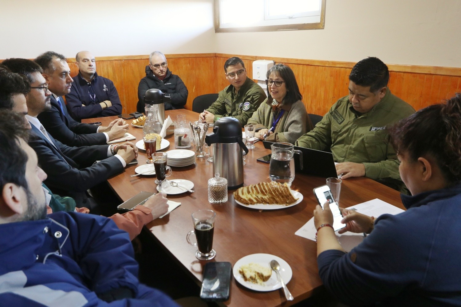 Reunión binacional en Complejo Fronterizo San Sebastián de Tierra del Fuego fortalece trabajo coordinado