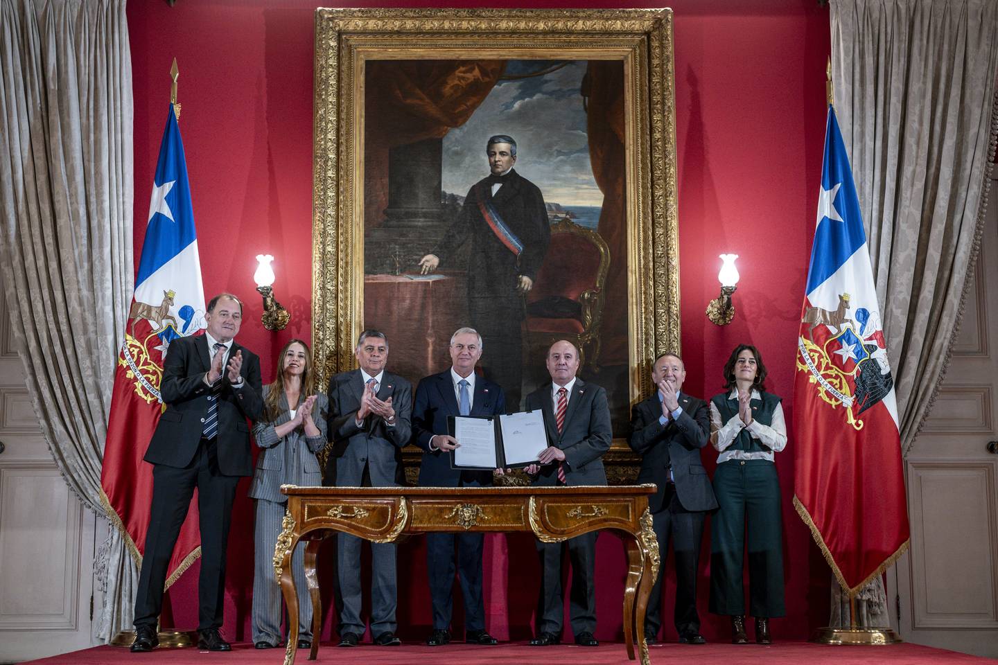 Ingresa al Congreso Nacional proyecto de ley del Plan de Reconstrucción Nacional