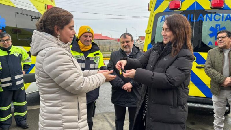 Fue realizada la entrega de nueva ambulancia para el Hospital Marco Chamorro de Porvenir