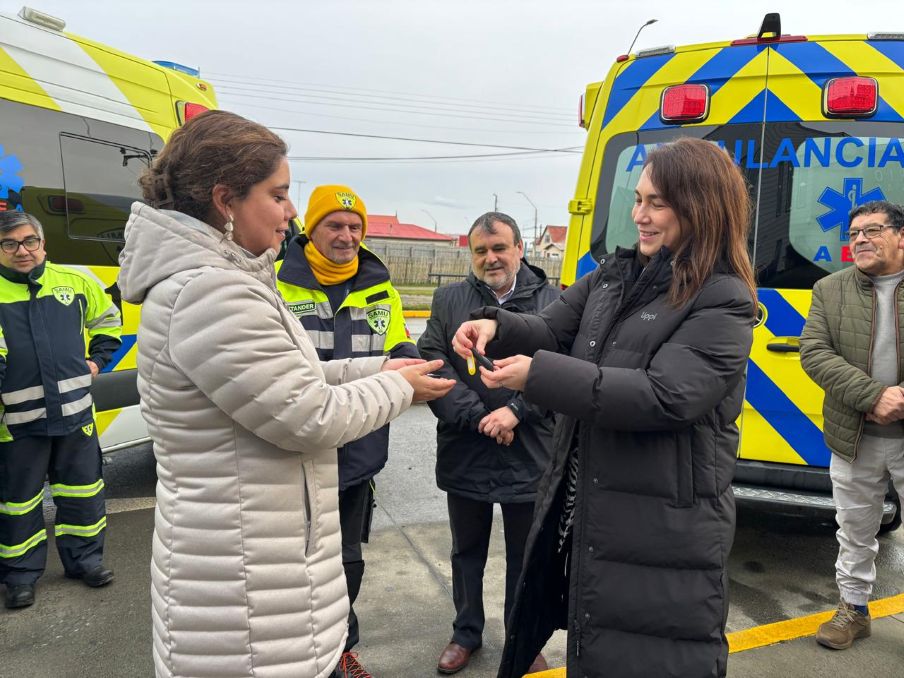 Fue realizada la entrega de nueva ambulancia para el Hospital Marco Chamorro de Porvenir