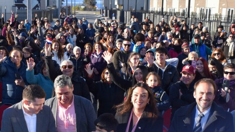 122 familias recibieron las llaves de sus nuevas viviendas en Punta Arenas