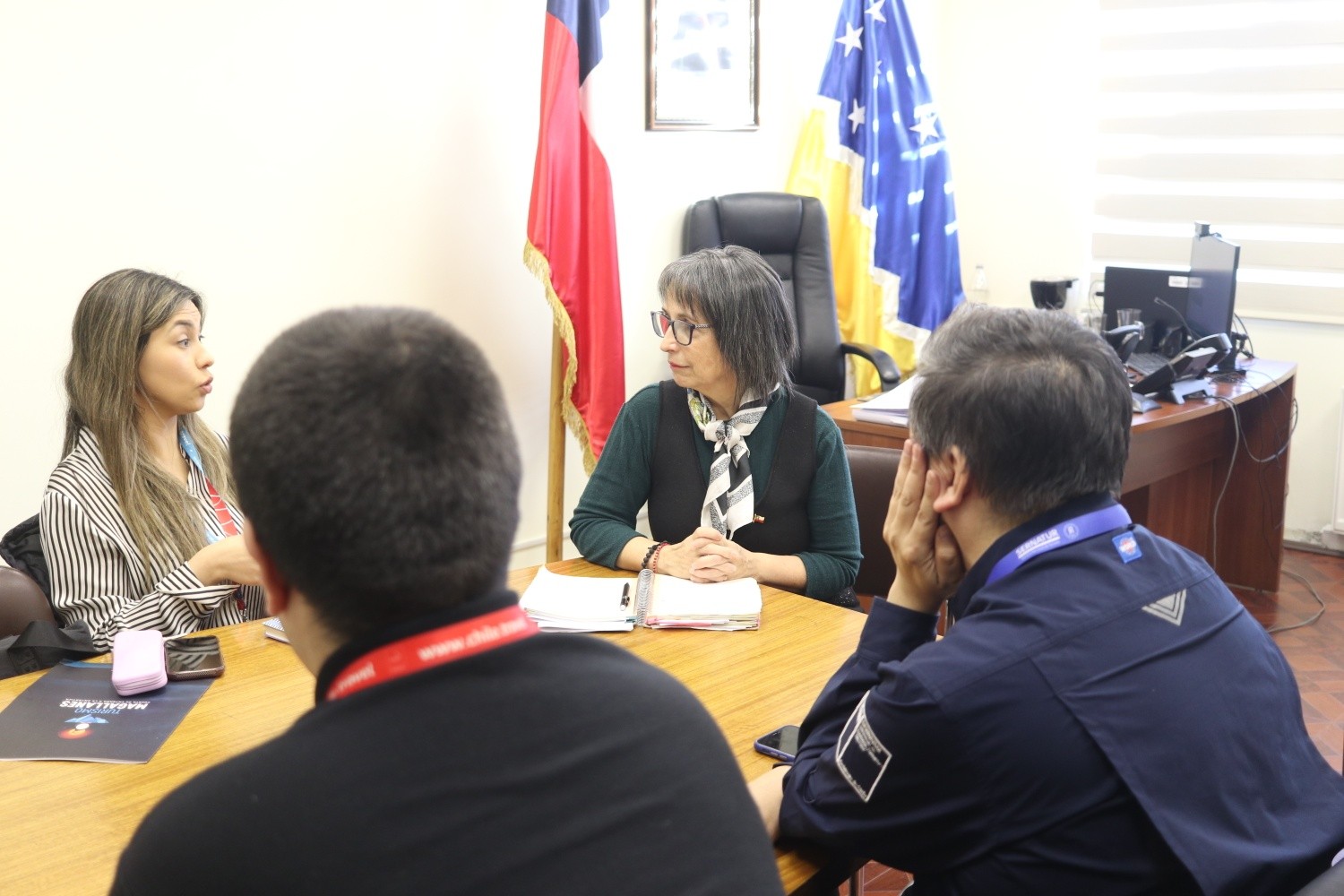 Reunión en Porvenir sobre turismo entre SERNATUR y la Delegación Provincial de Tierra del Fuego