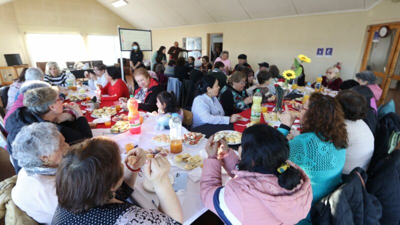 Tarde de Bingo para adultos mayores realizó el SENAMA en Porvenir