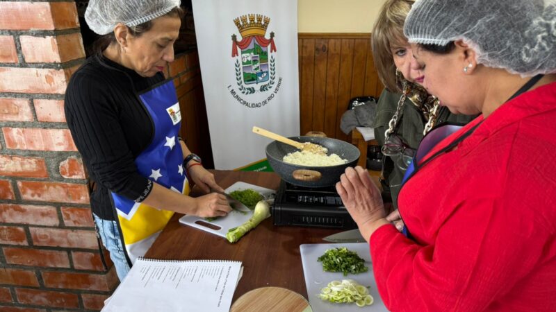 “Taller Gastronómico: del Seno Skyring al Plato” reunió a vecinos y vecinas de Río Verde