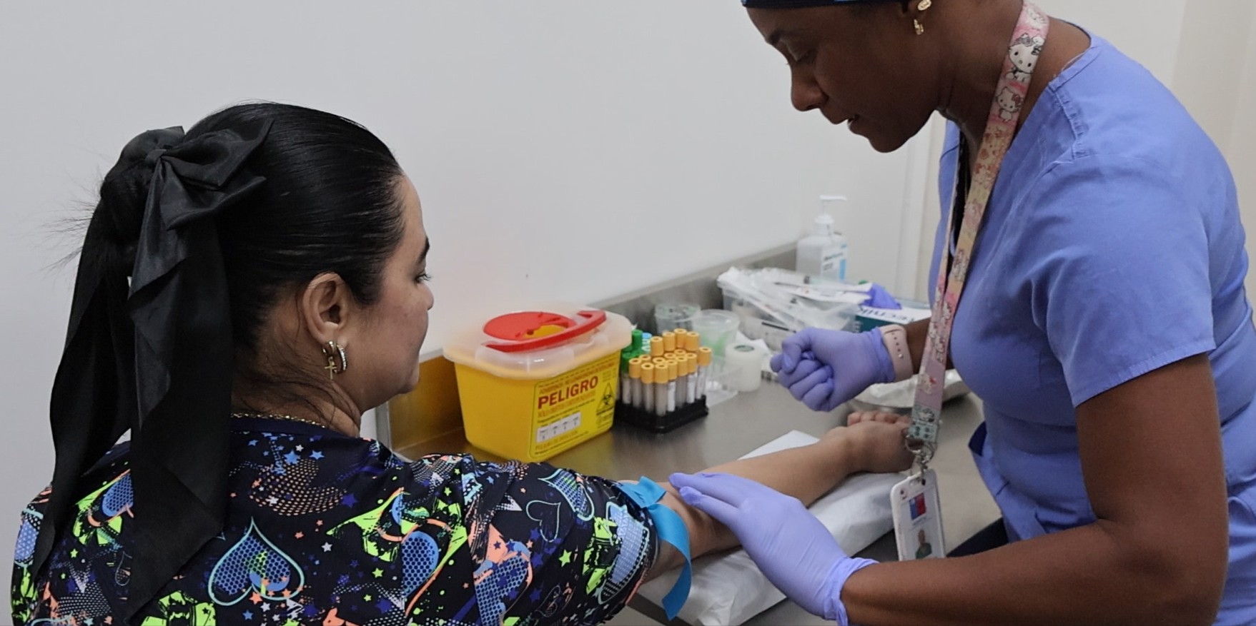 Nuevo sistema digital optimiza la atención de exámenes de laboratorio en Hospital de Puerto Natales