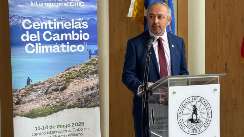 En conferencia CHIC: Seremi Carlos Olave realzó a Puerto Williams como capital de la ciencia subantártica